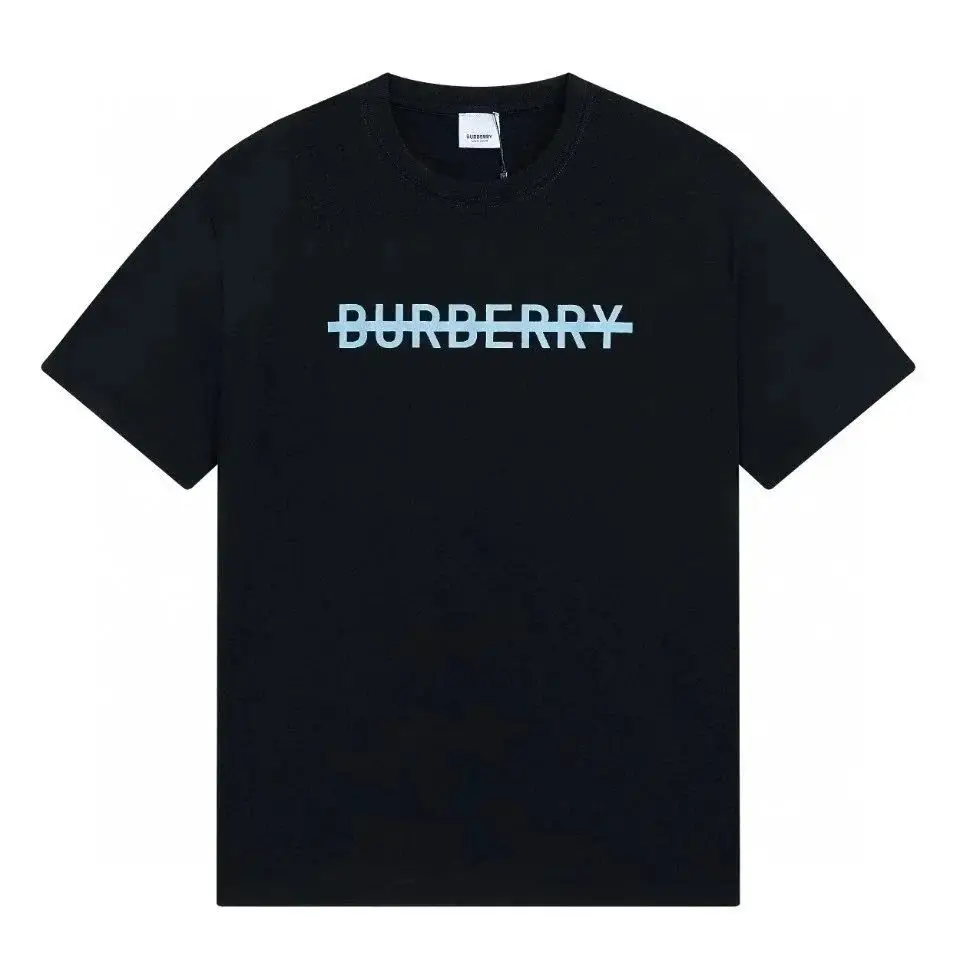 Burberry T-shirts — foto 4 de 6