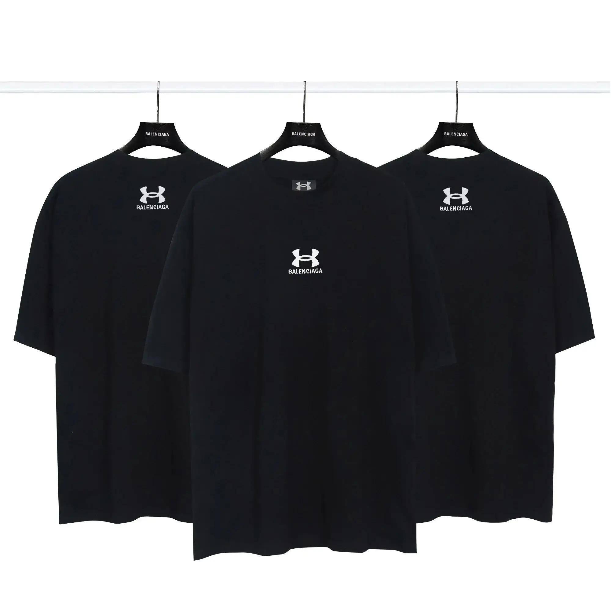 Balenciaga T-shirt — foto 4 de 6