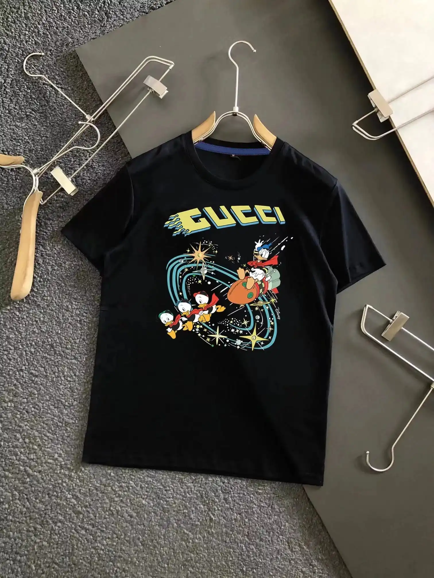 Gucci Sunflower Logo T-Shirt - Luxury Fashion Tee — foto 6 de 6