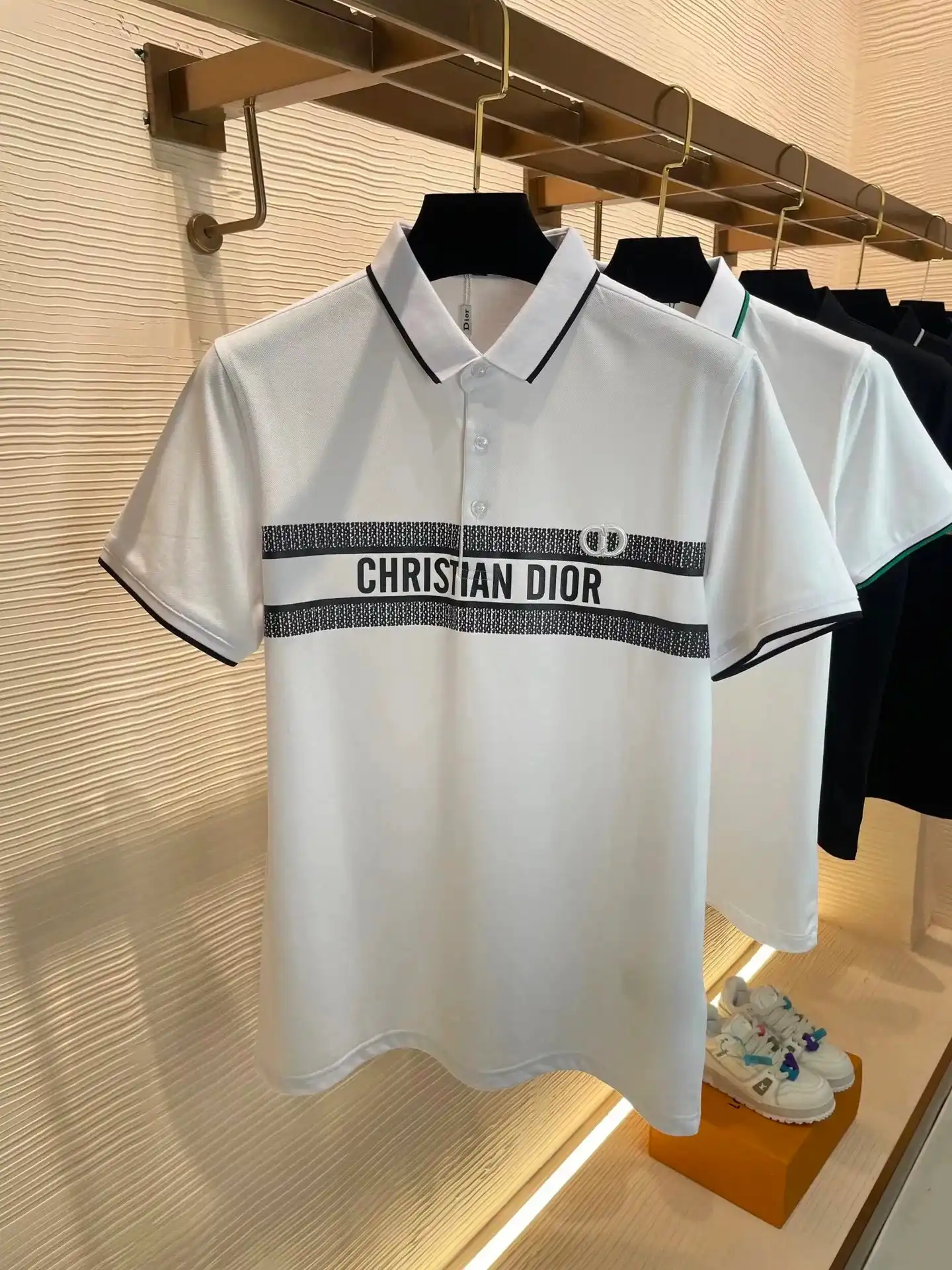Dior Men's Polo Shirt and Tote Bag Set - Luxury Fashion Essentials — foto 5 de 6