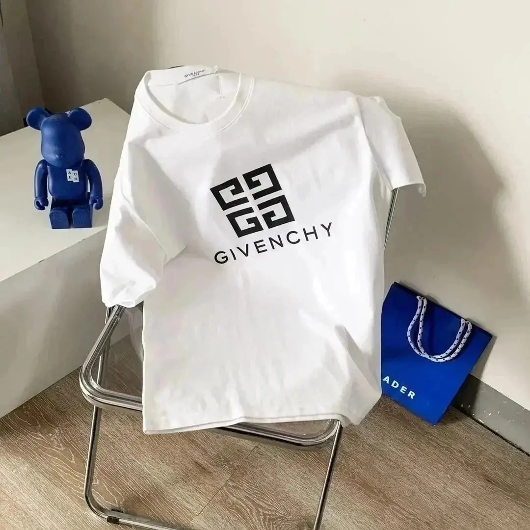 GIVENCHY T-shirt — foto 6 de 6