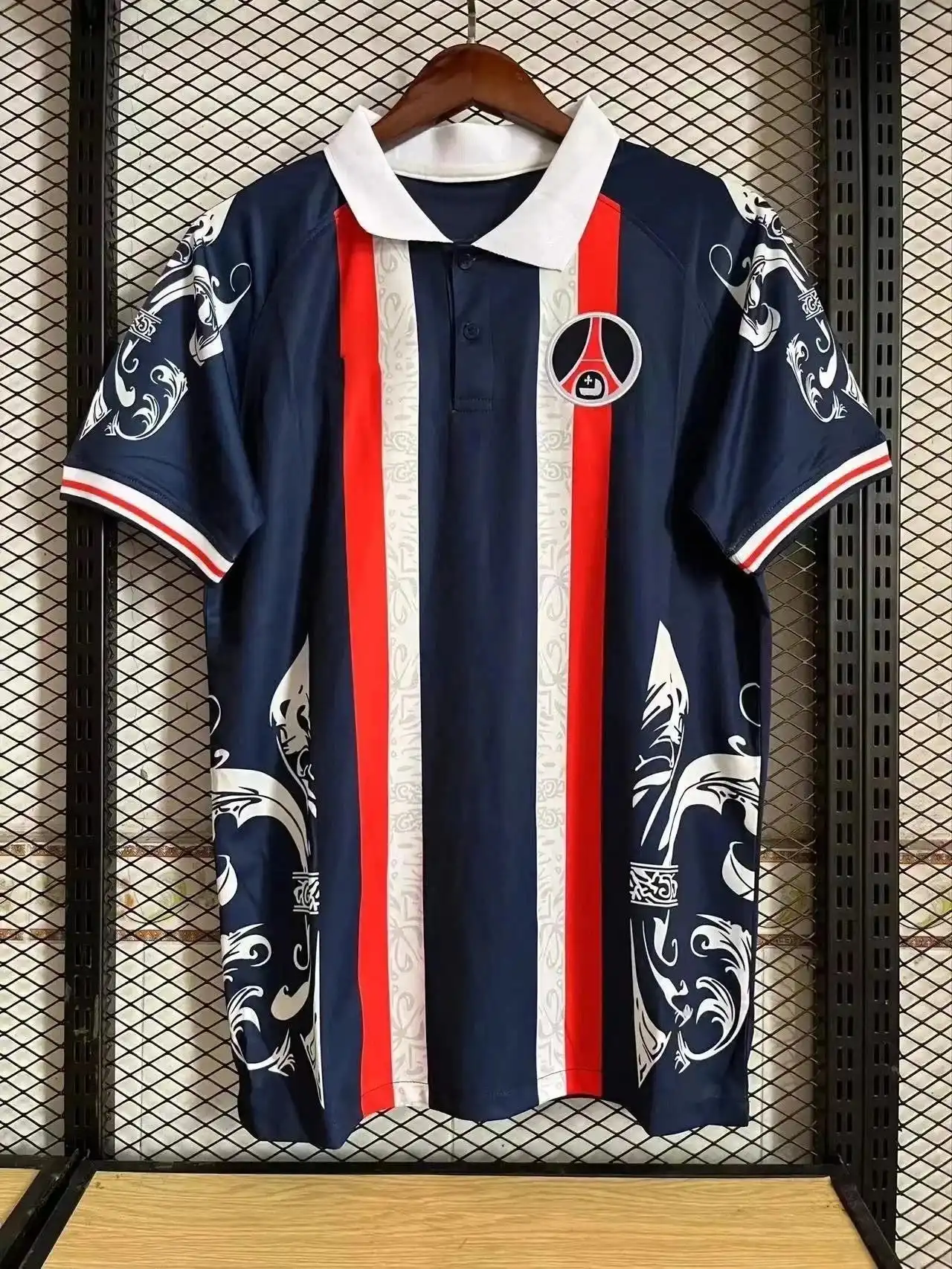 Napoli eBay / FC Barcelona Balmain / Ajax Ziggo / Real Madrid Emirates / Liverpool YNWA / Manchester City Etihad Airways Jersey [39 styles] — foto 6 de 6