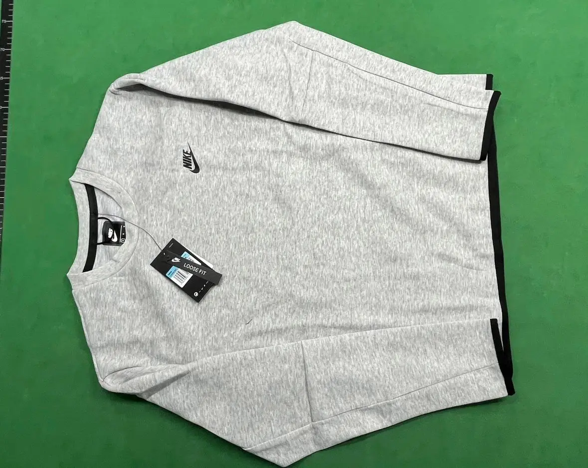 Nike Loose Fit Sweatshirt [2 styles]