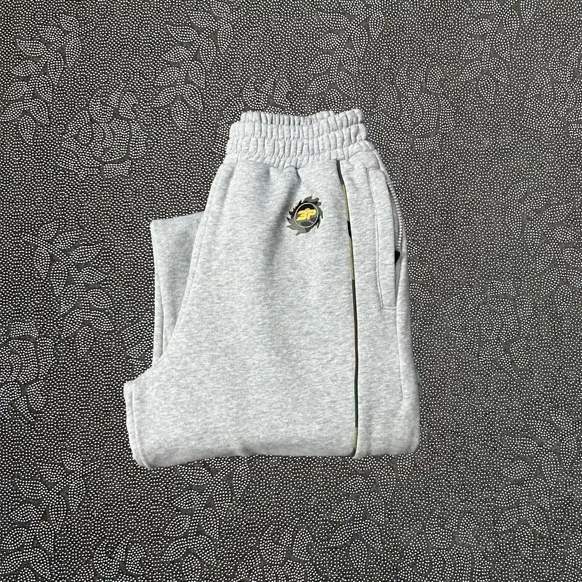 Broken Planet Hoodie & Pants Set — foto 6 de 6