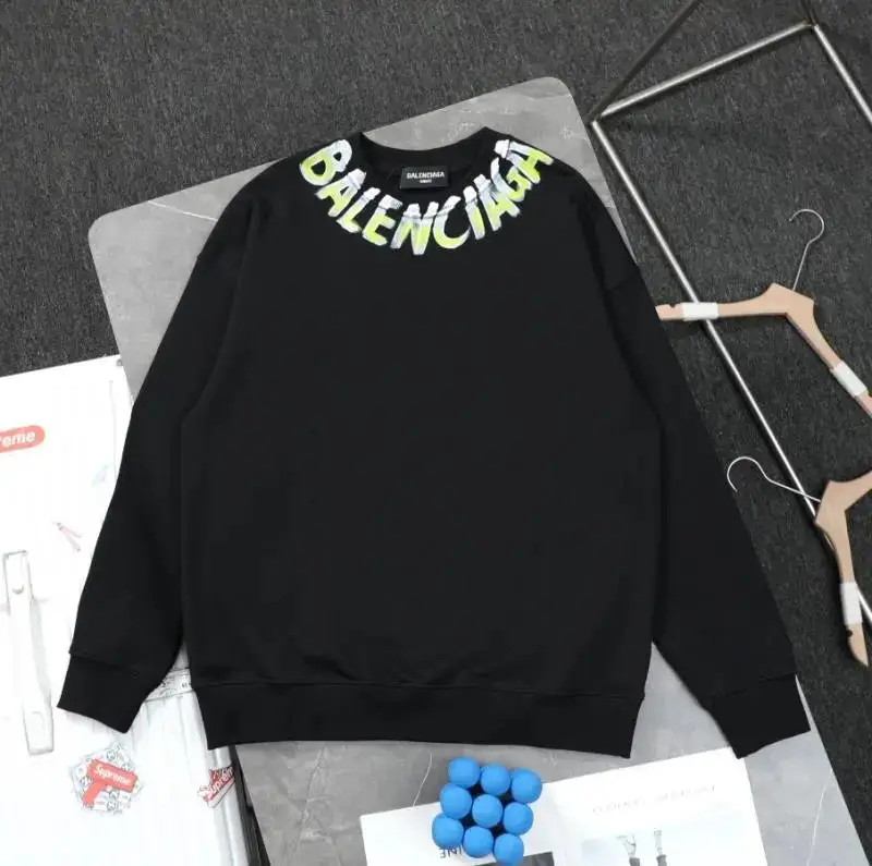 Burberry Cable Knit Hoodie [White & Black Options] — foto 4 de 6