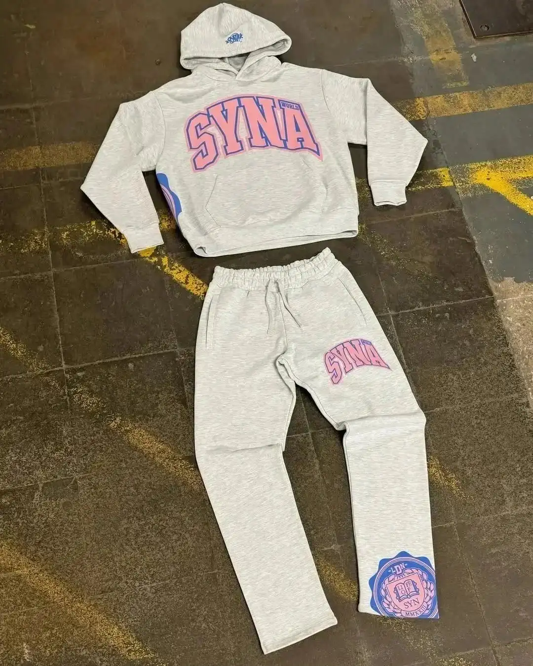 Synaworld Hoodies & Sets [20 Styles] — foto 4 de 6