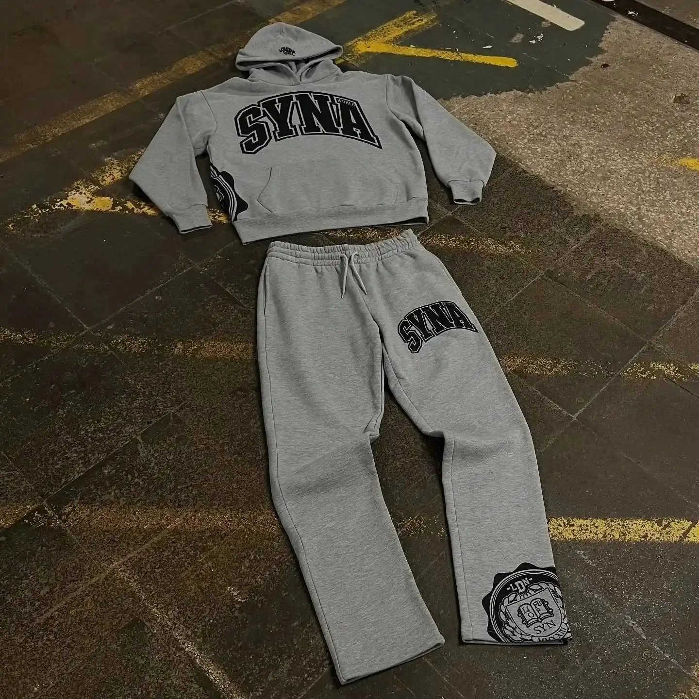 Synaworld Hoodies & Sets [20 Styles] — foto 5 de 6