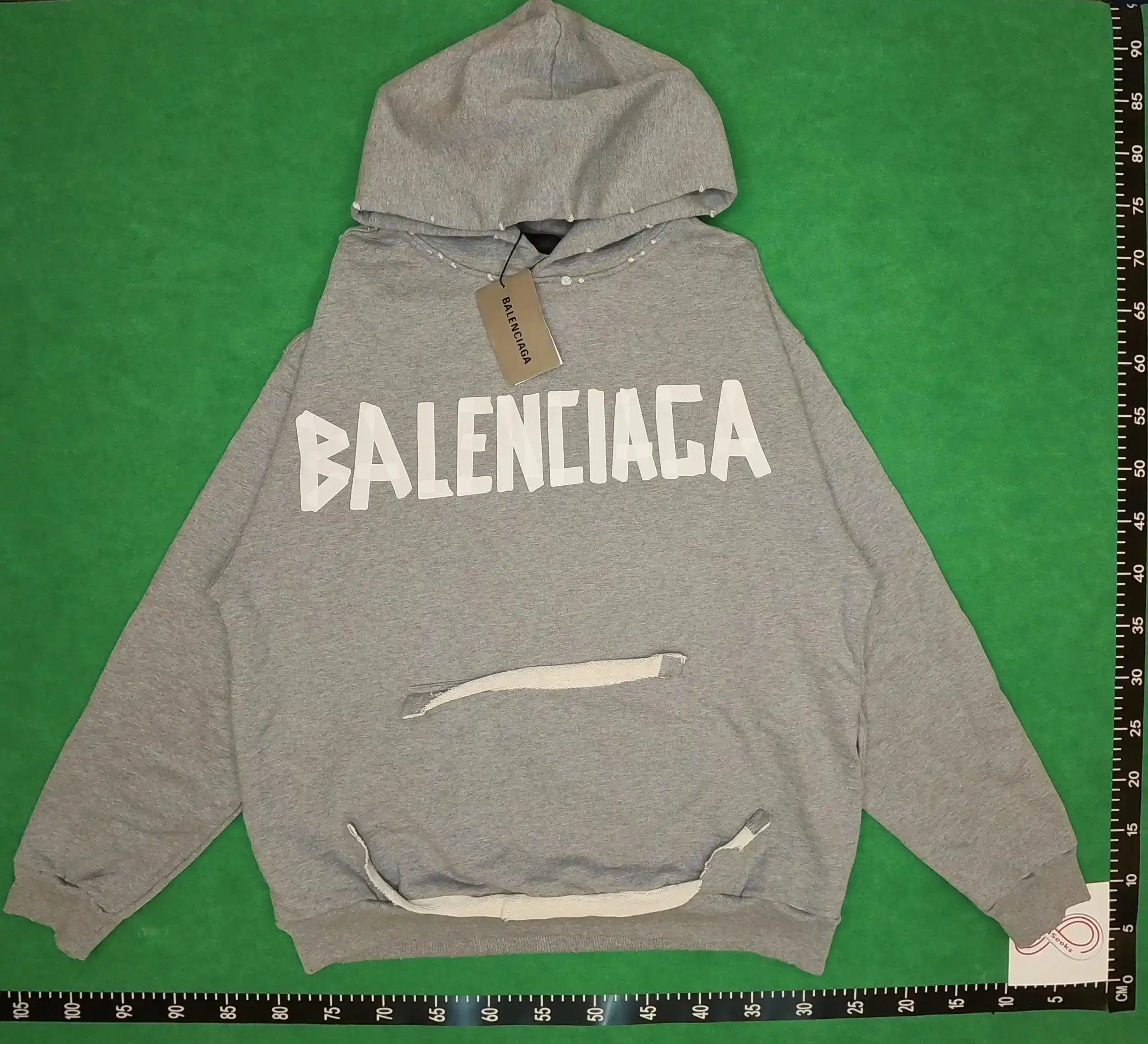 Balenciaga Hoodies [39 styles] — foto 6 de 6