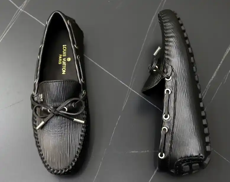 Louis Vuitton Loafers — foto 3 de 6