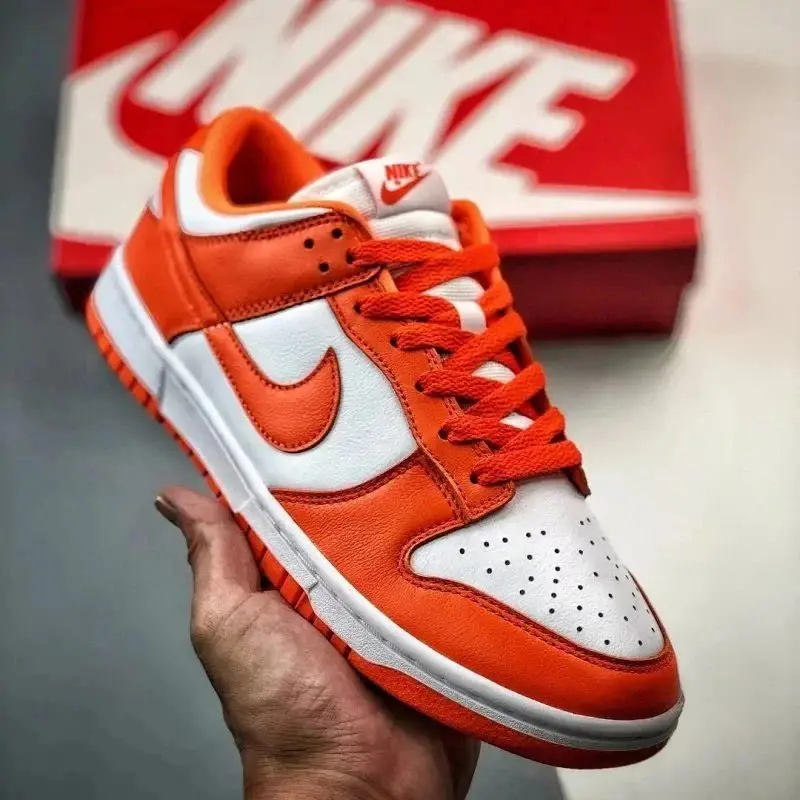 Nike Dunk Sneakers — foto 2 de 6