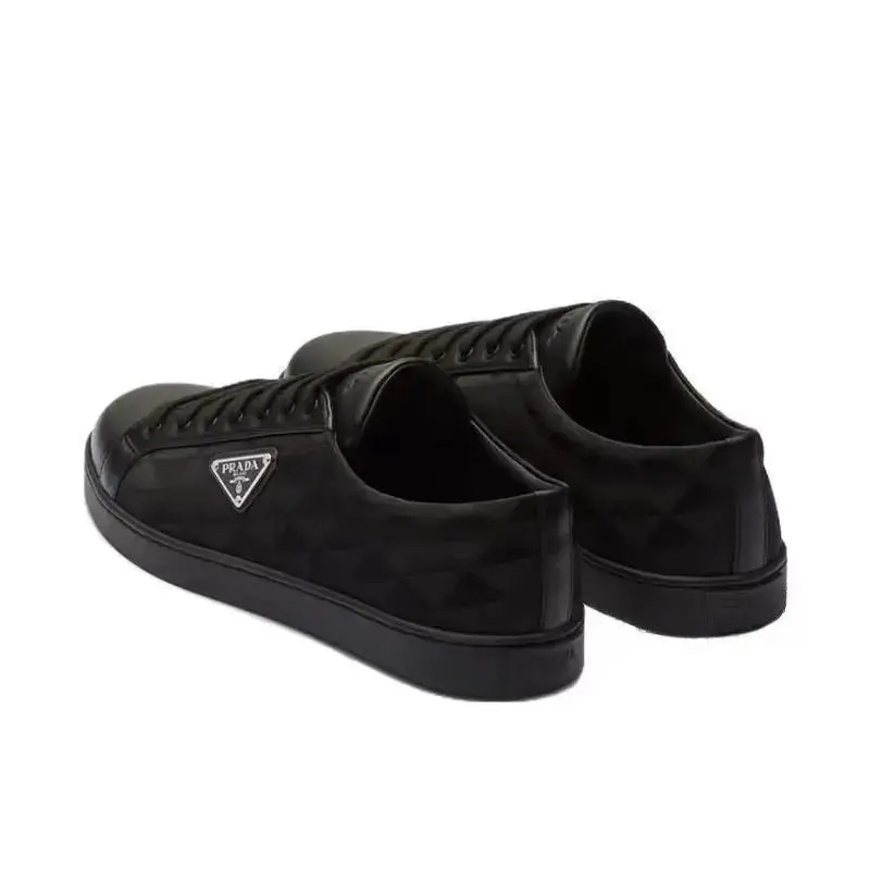 PRADA Linea Rossa Sneakers #PRADA W2C #shoe W2C — foto 6 de 6