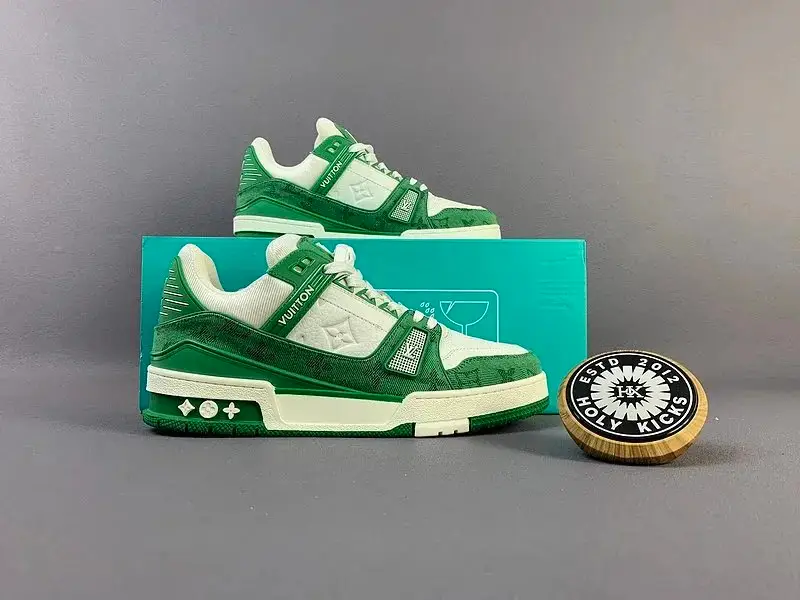 Louis Vuitton Trainer Sneakers — foto 2 de 6
