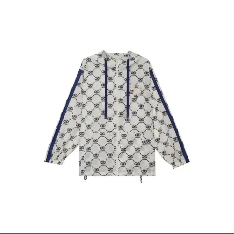 Gucci GG Supreme Hooded Jacket — foto 5 de 6