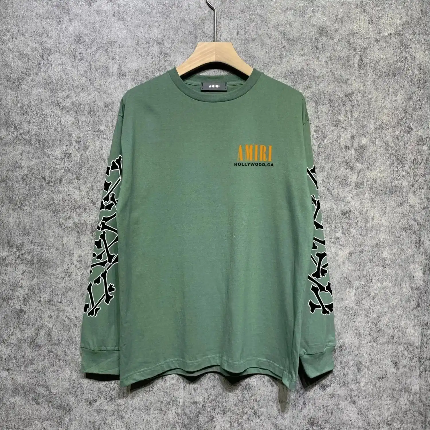 AMIRI Long Sleeve Sweatshirt for Men and Women [14 styles] — foto 3 de 6