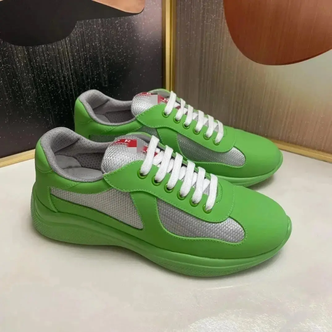 Prada (13 styles) — foto 4 de 6