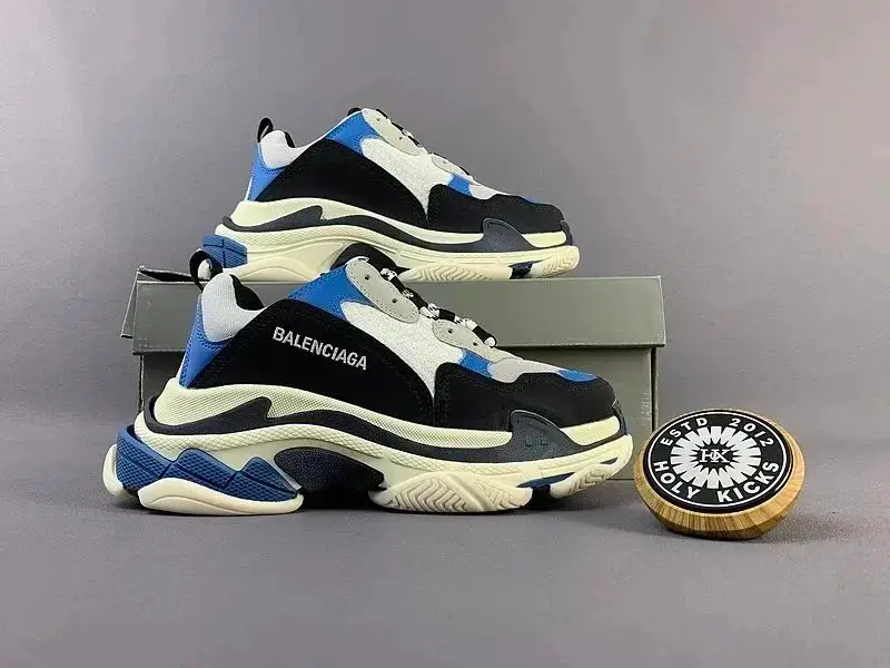 Balenciaga Triple S Sneakers — foto 4 de 6