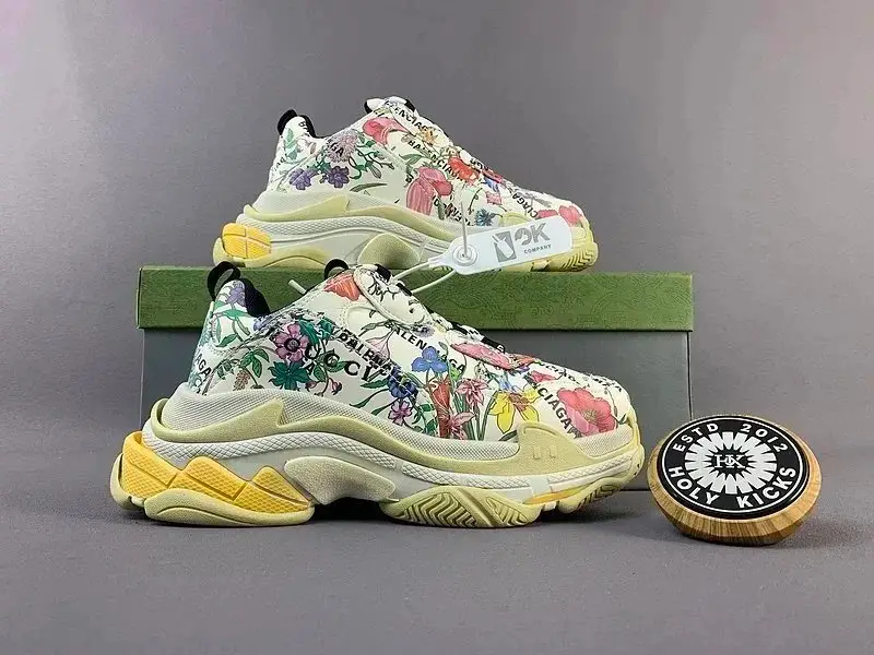 Balenciaga Triple S Sneakers — foto 5 de 6