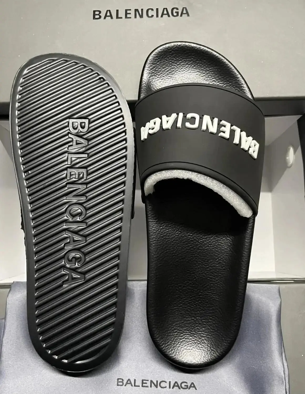 Balenciaga Logo Slide Sandals [17 styles] — foto 4 de 6