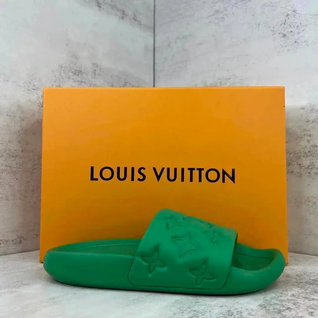 Louis Vuitton Slides [Multiple Styles: Monogram] — foto 6 de 6