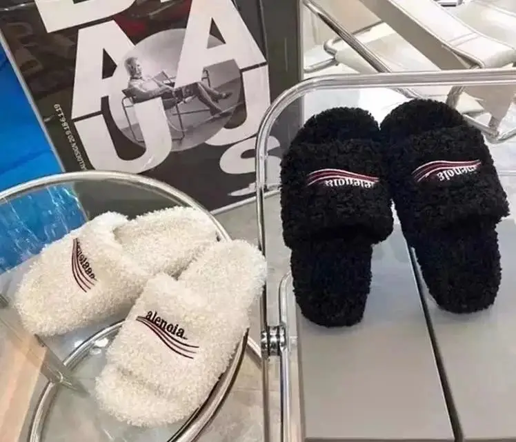 Balenciaga Slippers