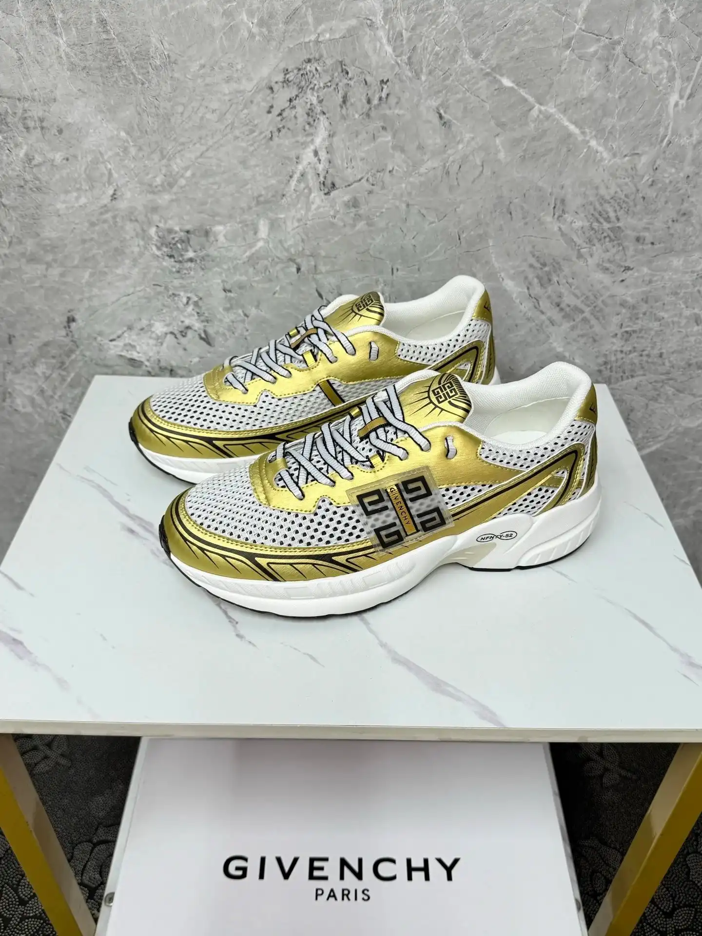 Givenchy Chunky Sneakers [40 styles] — foto 5 de 6