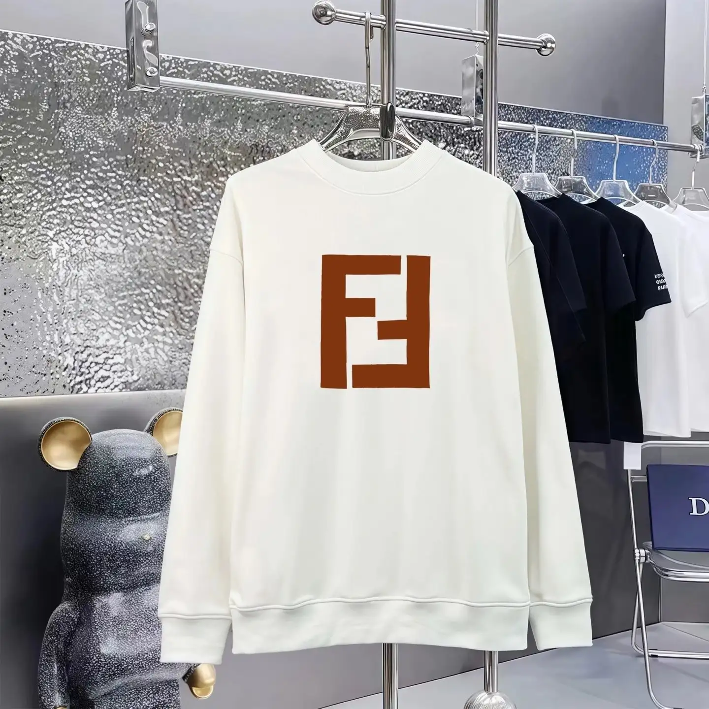 Fendi Hoodie [37 styles] — foto 6 de 6