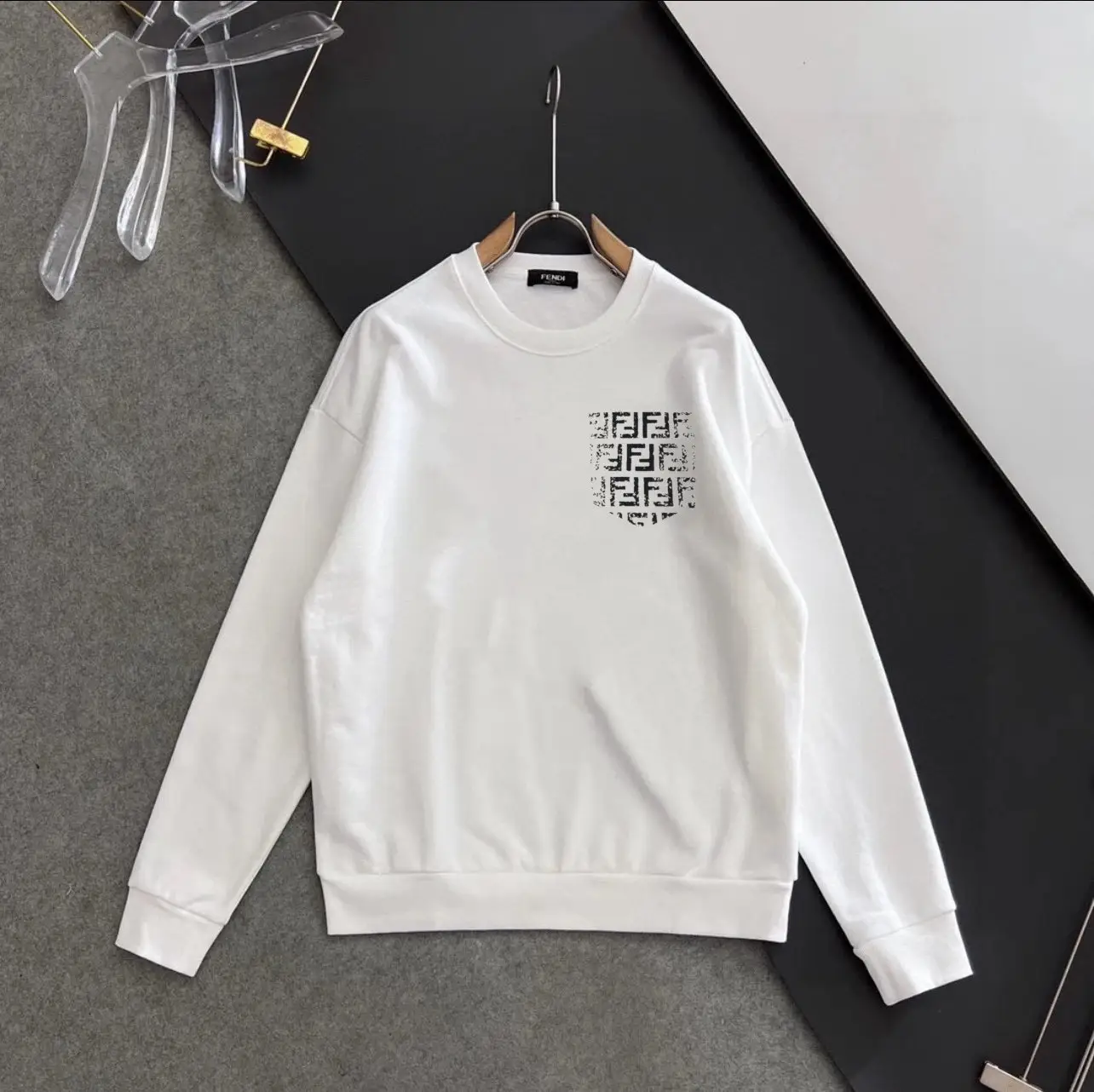 Fendi Hoodie [5 styles] — foto 4 de 6