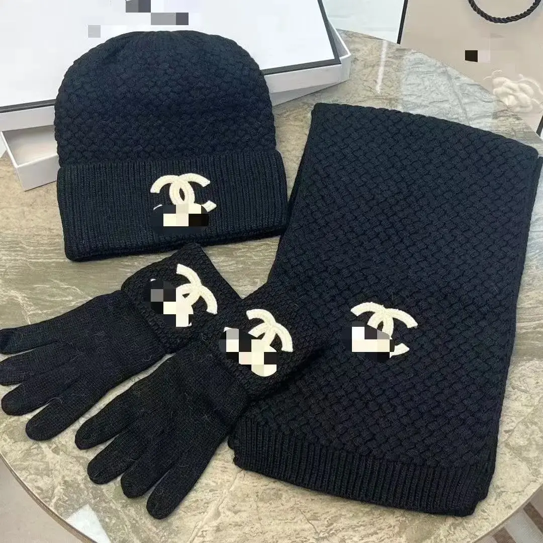 Dior Beanie [28 styles] — foto 4 de 6