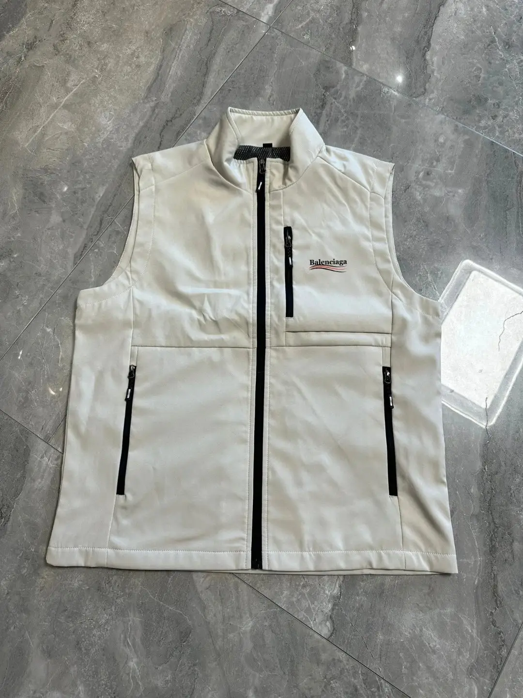 Balenciaga Vest [20 styles] — foto 6 de 6