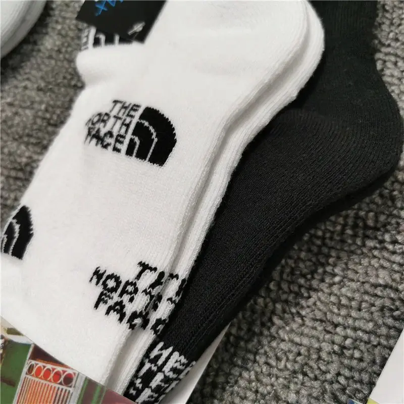 The North Face Socks [3 styles] — foto 2 de 6