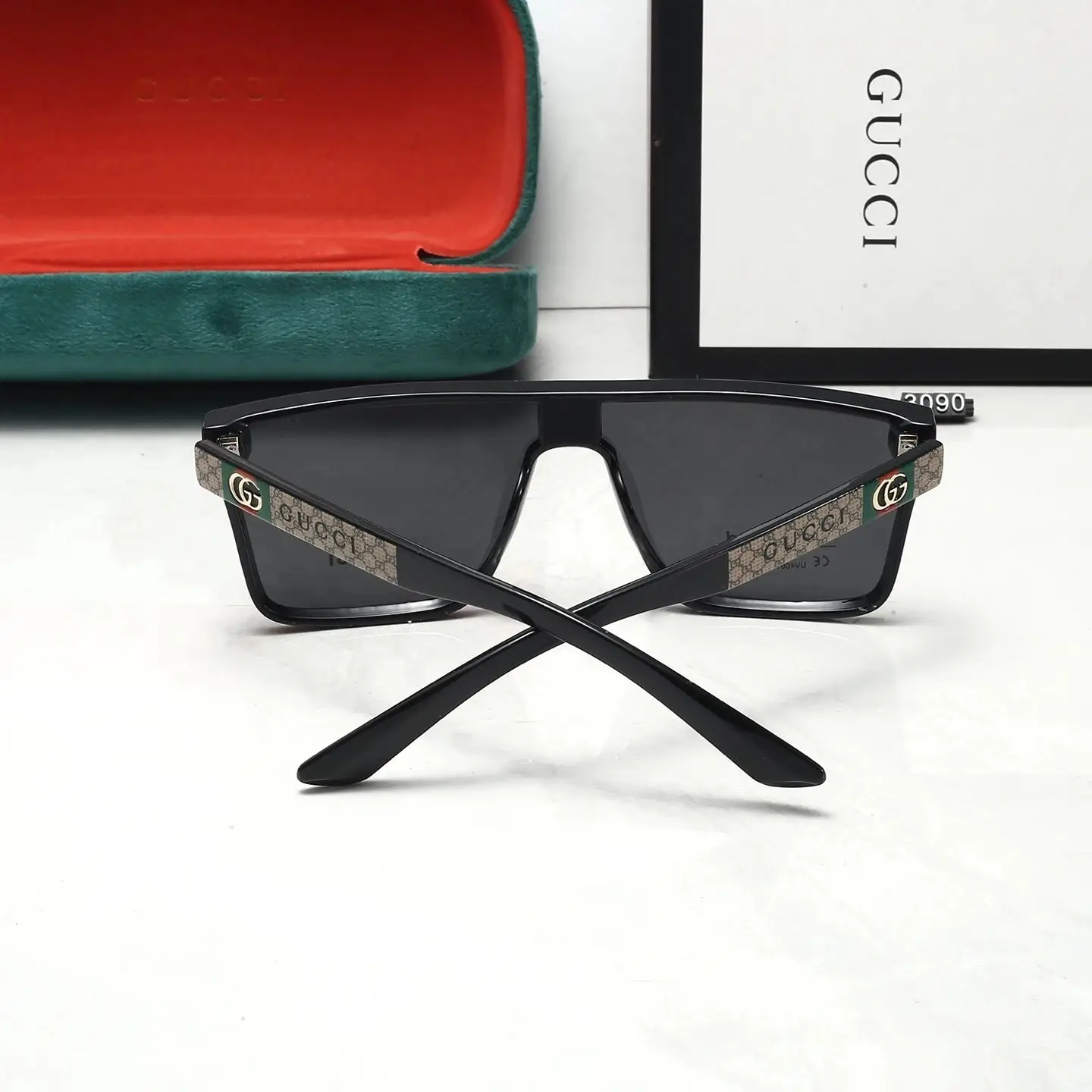 Gucci Sunglasses [40 styles] — foto 3 de 6
