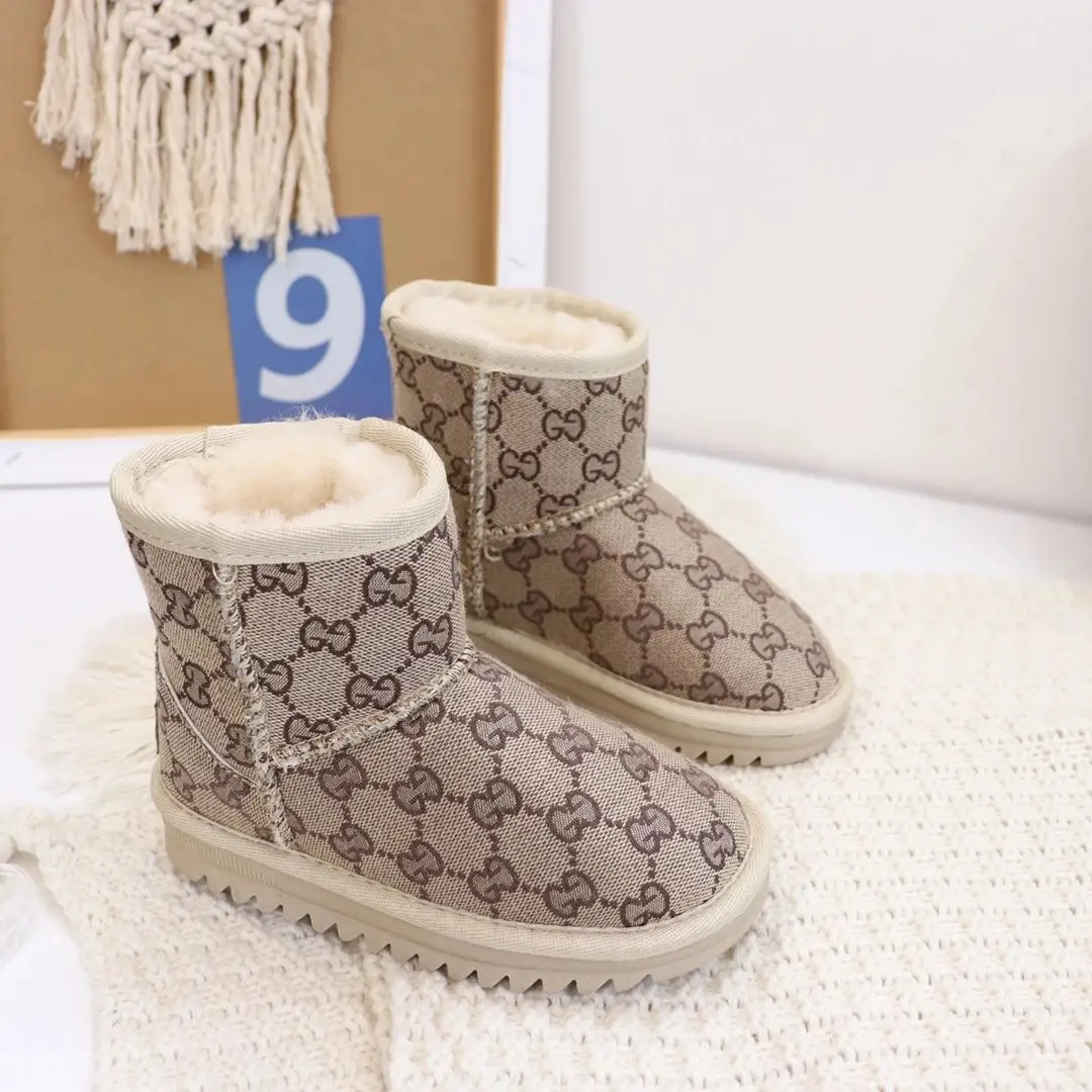 Ugg Slippers [28 styles] — foto 2 de 6