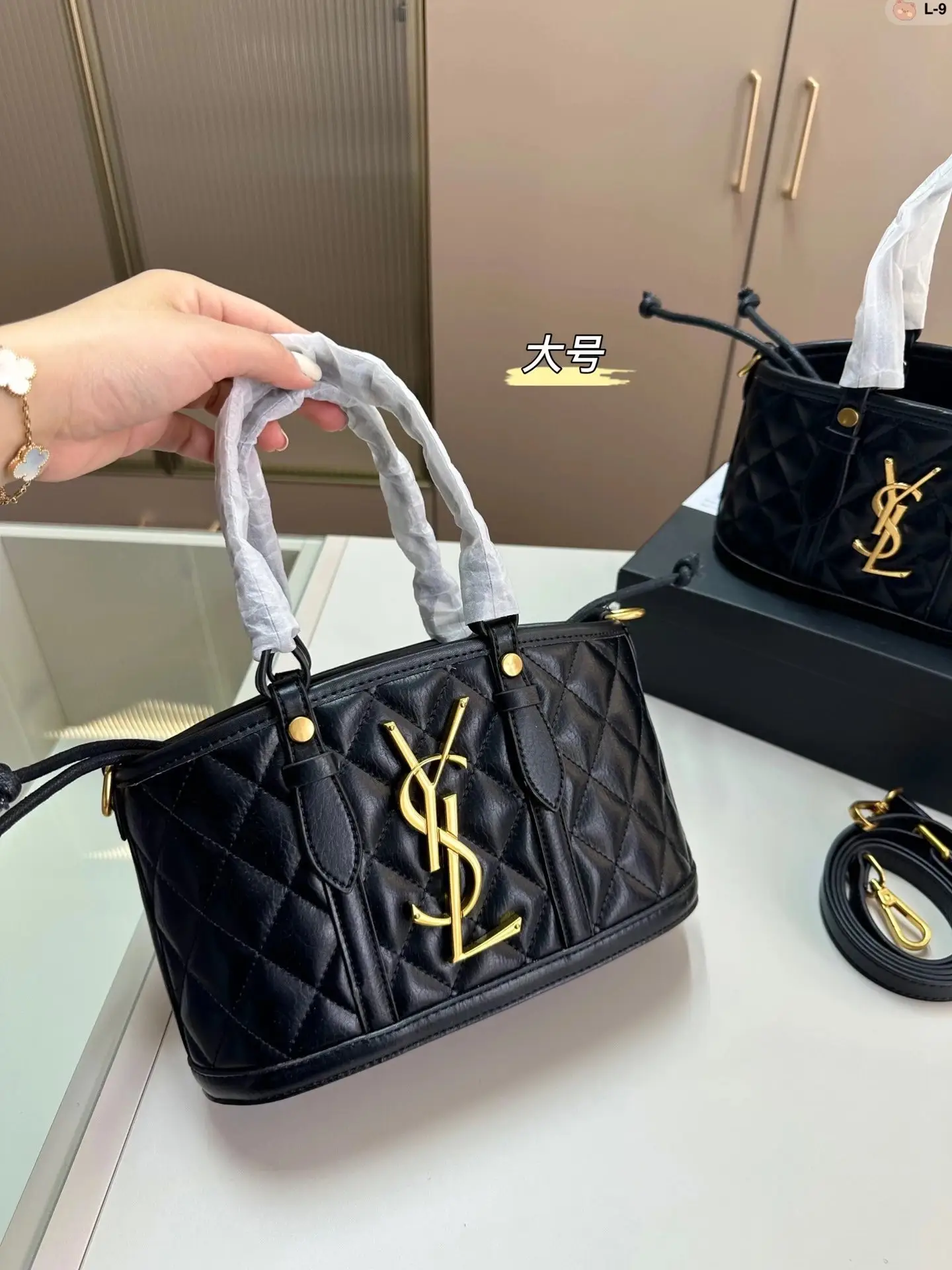 Saint Laurent Bucket Bag [15 styles]