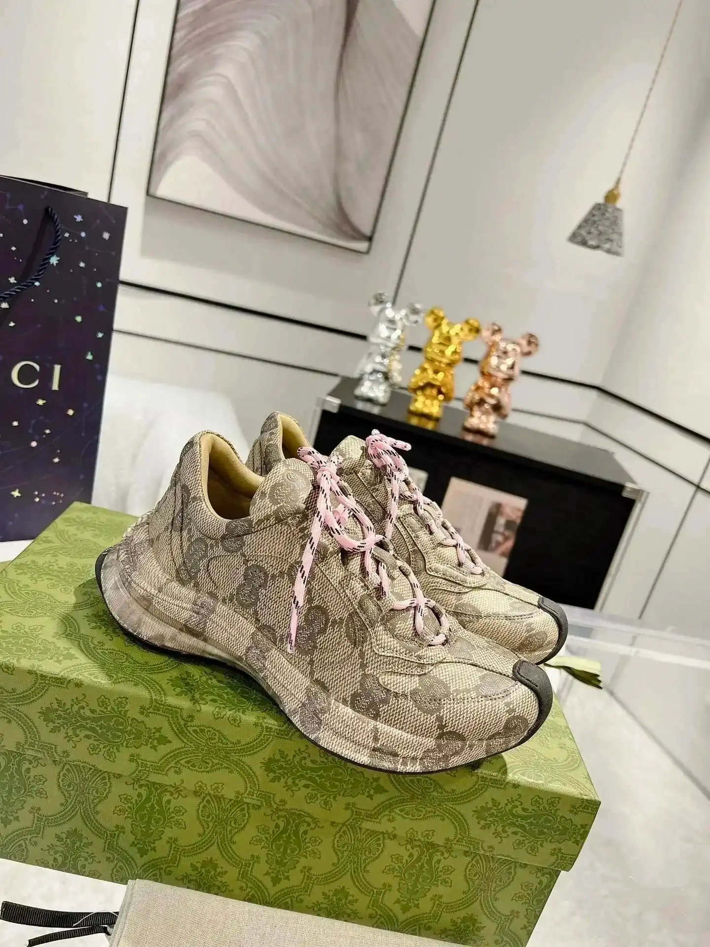 Gucci Chunky Sneakers [19 styles] — foto 3 de 6