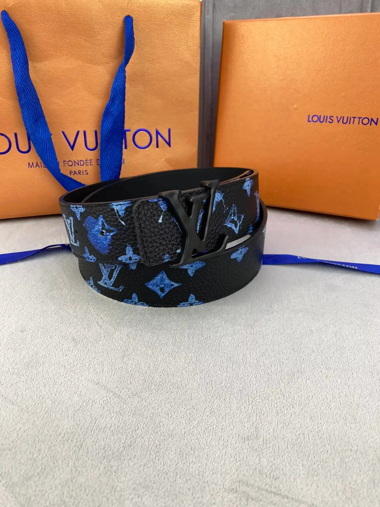 Louis Vuitton Leather Belt [15 styles]