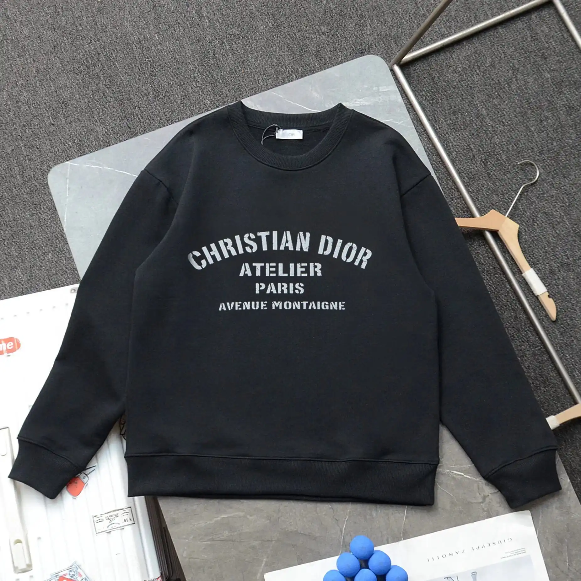 Dior Hoodie [30 styles] — foto 2 de 6