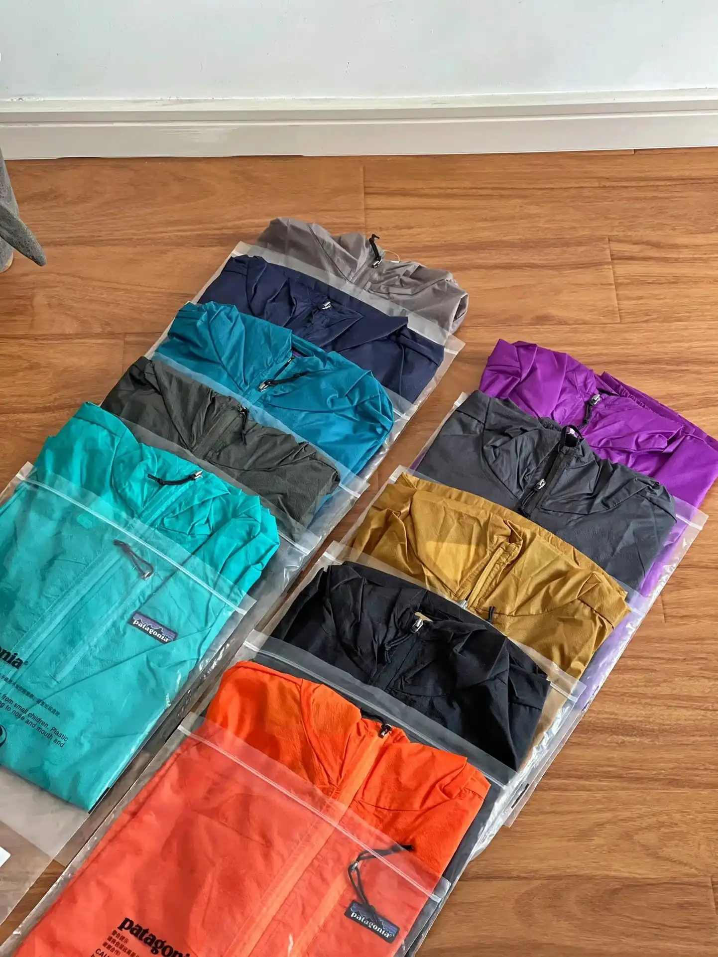 Patagonia Windbreaker [2 styles] — foto 4 de 6