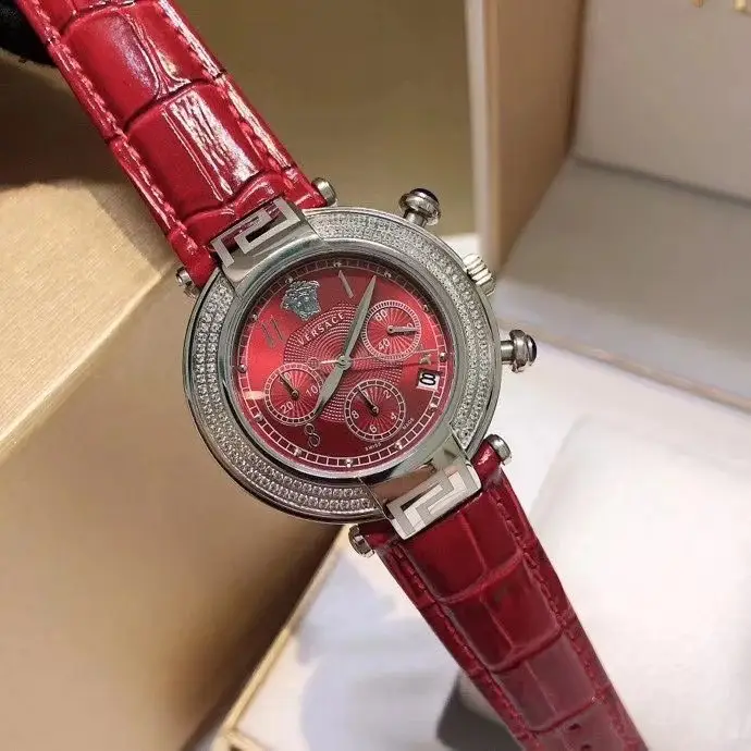 Versace Watches [9 styles] — foto 3 de 6