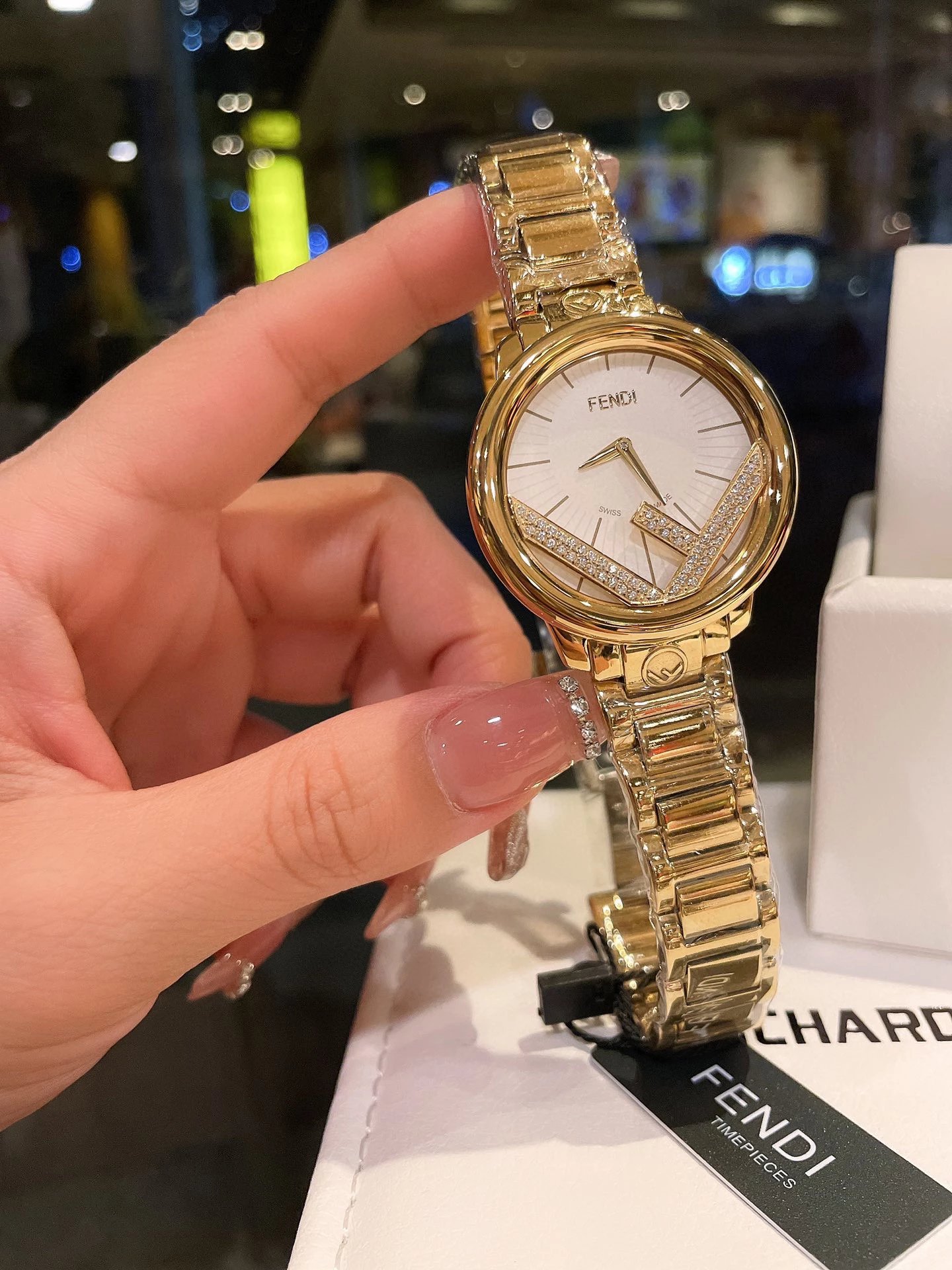 Fendi Watches [6 styles] — foto 4 de 6