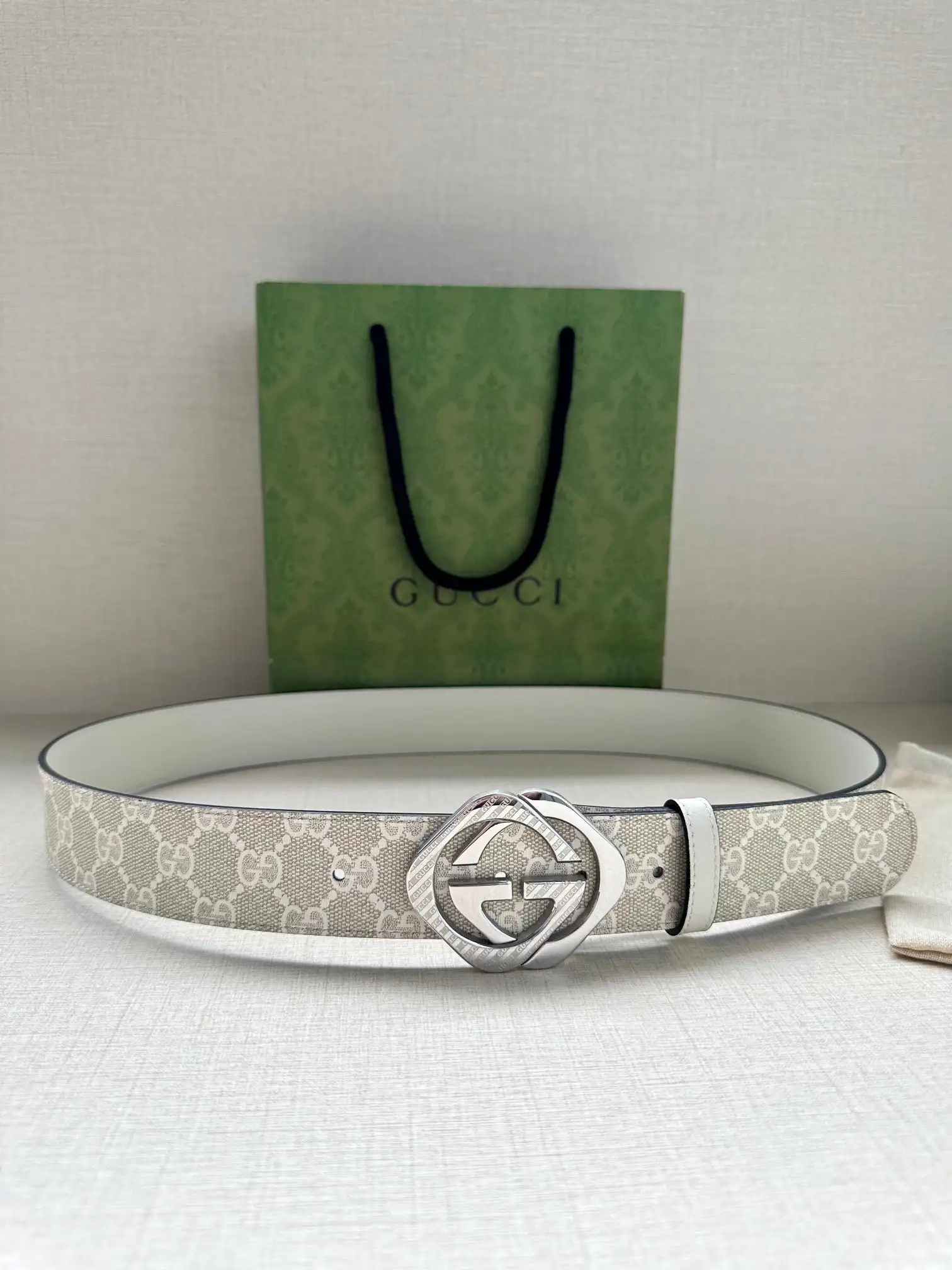 Gucci Leather Belt [14 styles] — foto 4 de 6