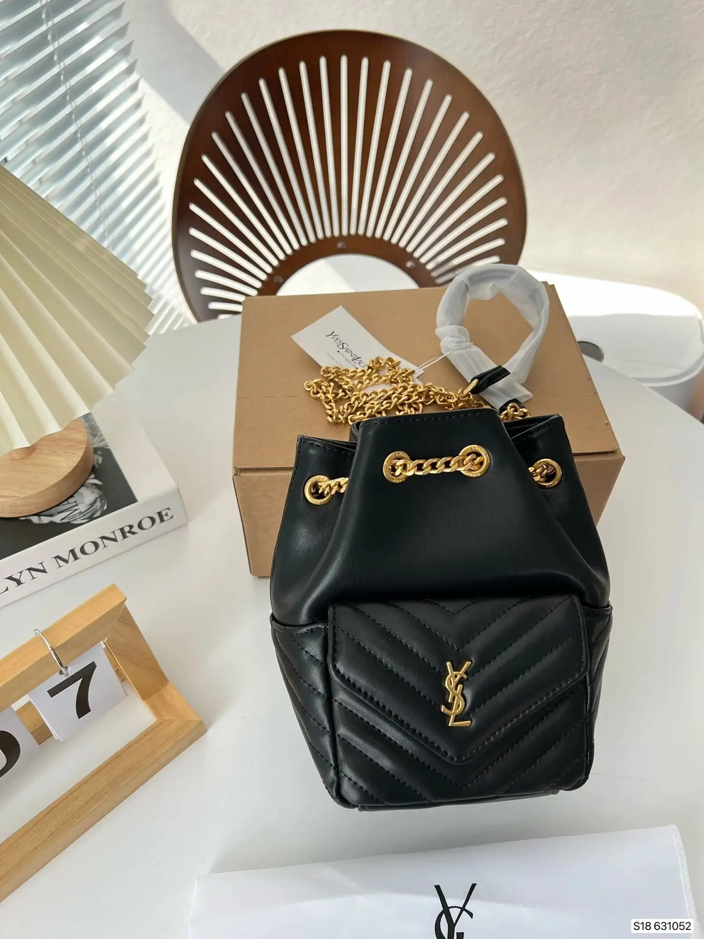 Saint Laurent Bucket Bag [13 styles] — foto 5 de 6