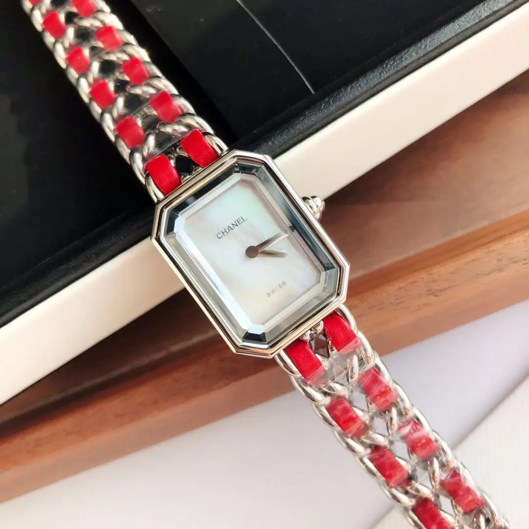 Chanel Watches [5 styles] — foto 3 de 6