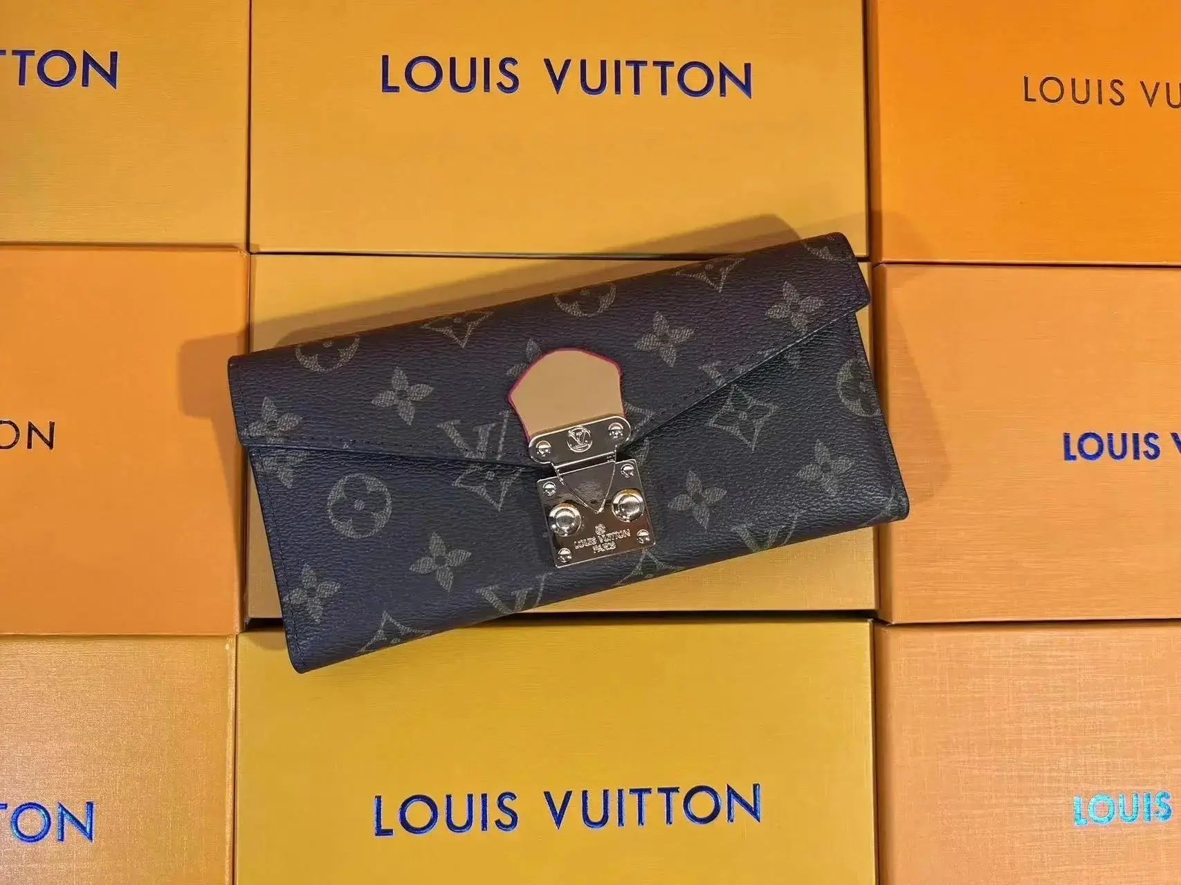 Louis Vuitton Long Wallet [19 styles] — foto 3 de 6