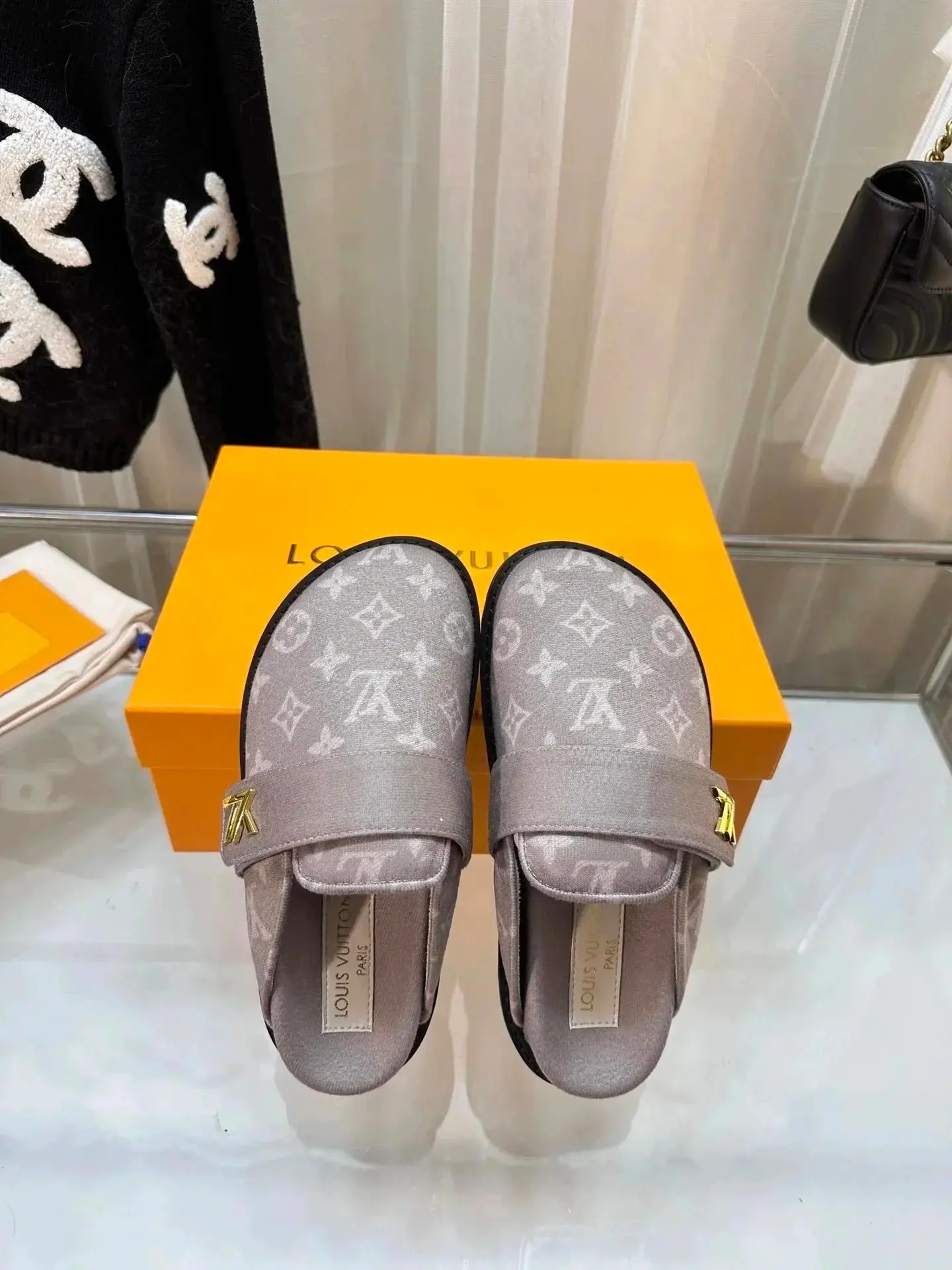 Louis Vuitton Loafers [25 styles] — foto 2 de 6