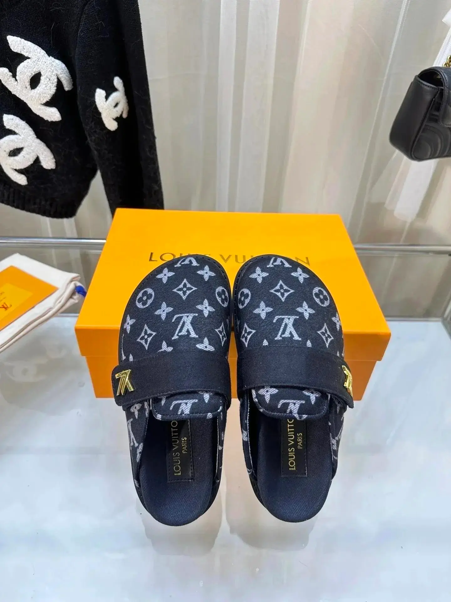 Louis Vuitton Loafers [25 styles] — foto 4 de 6