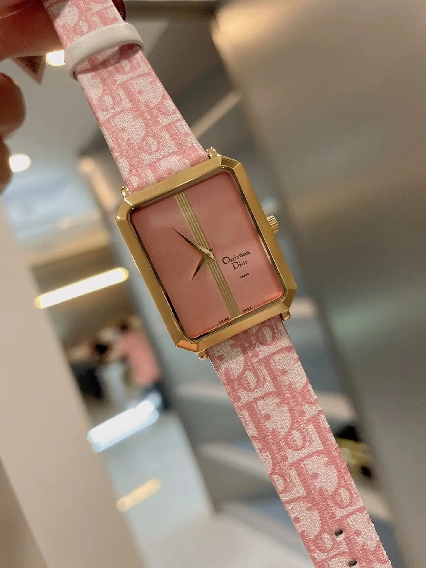 Dior Quartz Watch [2 styles] — foto 4 de 6