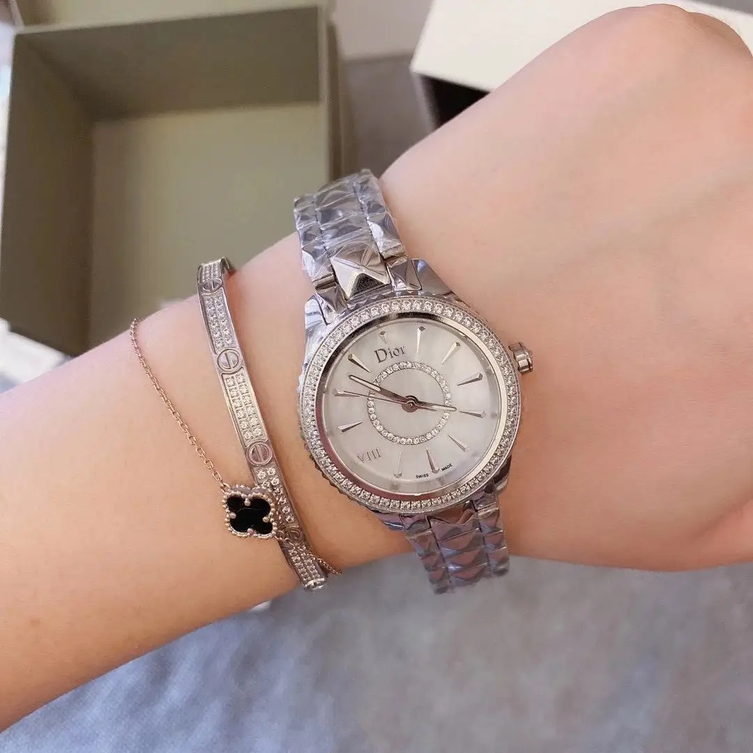 Dior Watches [8 styles] — foto 2 de 6