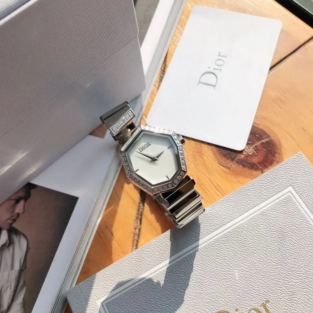 Dior Watches [5 styles] — foto 3 de 6